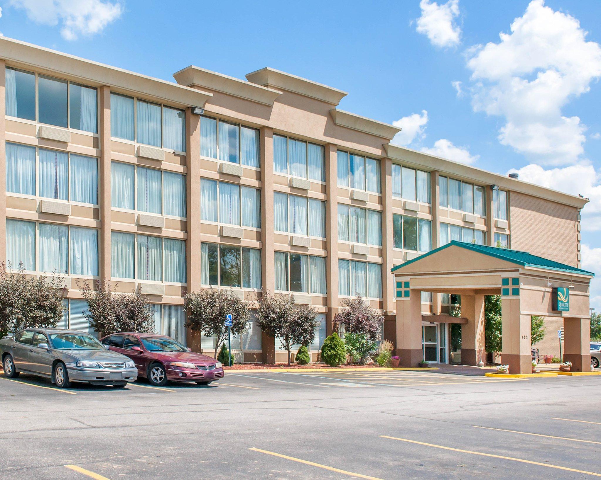 Quality Inn & Suites Lafayette I-65 Exterior photo