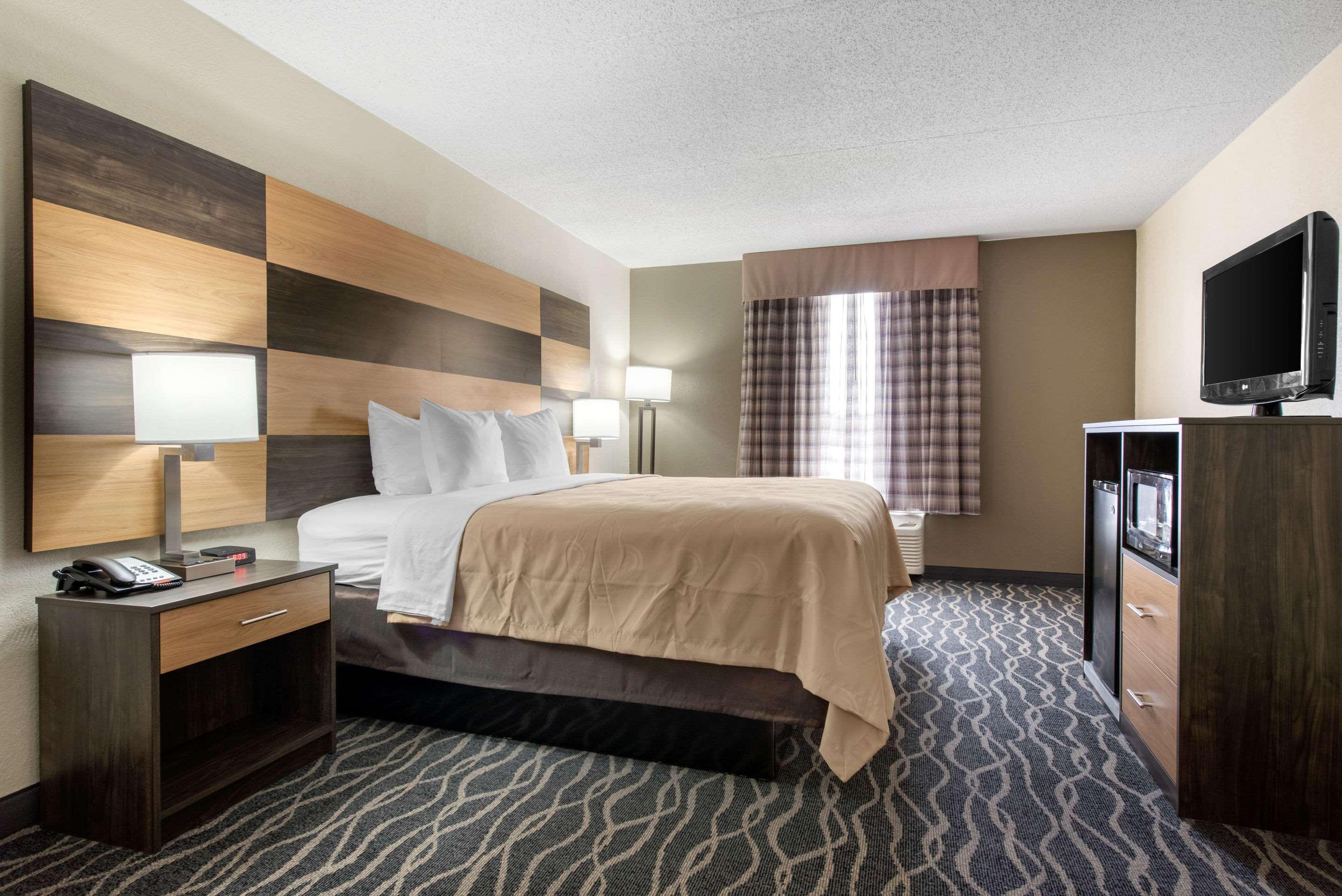 Quality Inn & Suites Lafayette I-65 Exterior photo