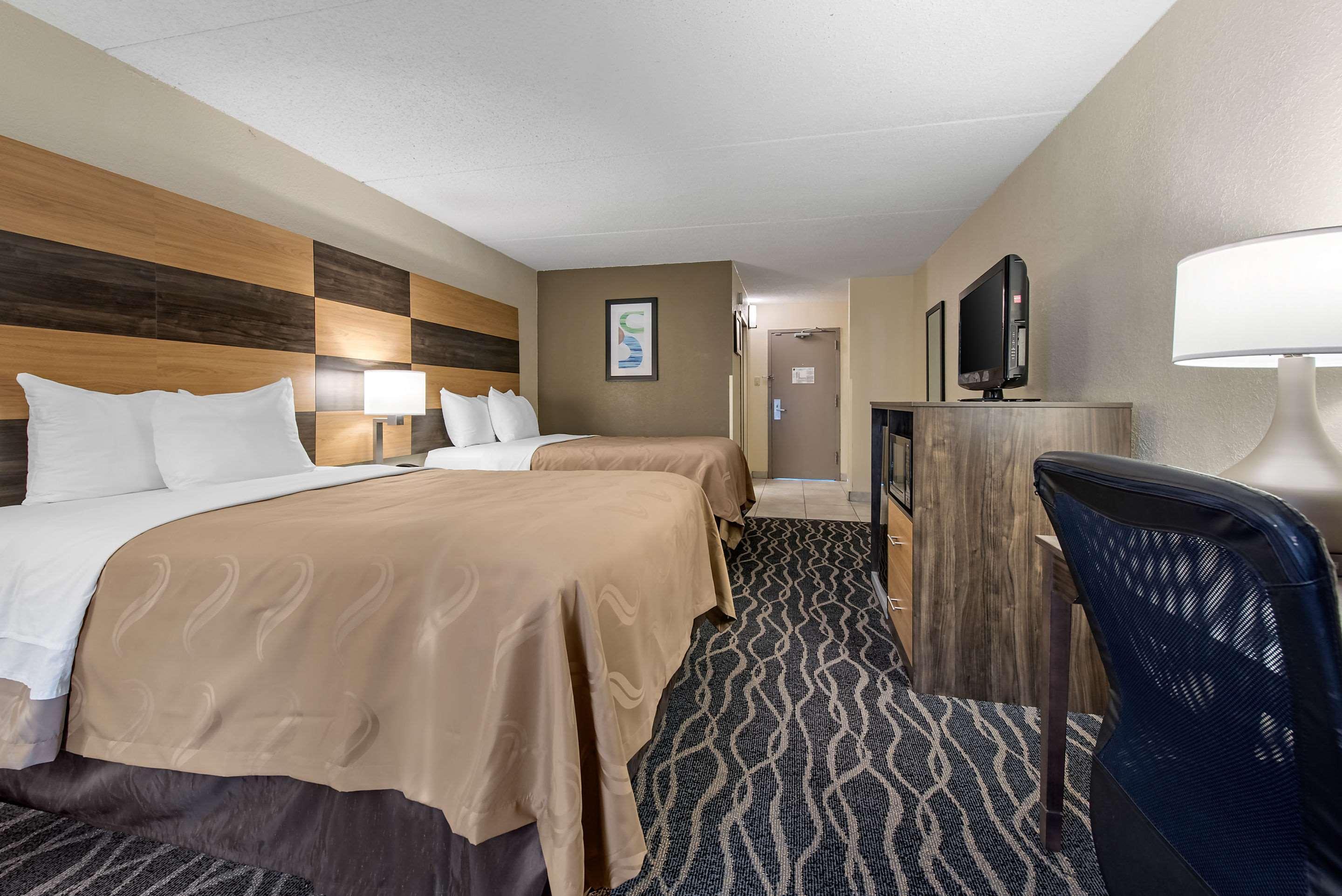 Quality Inn & Suites Lafayette I-65 Exterior photo