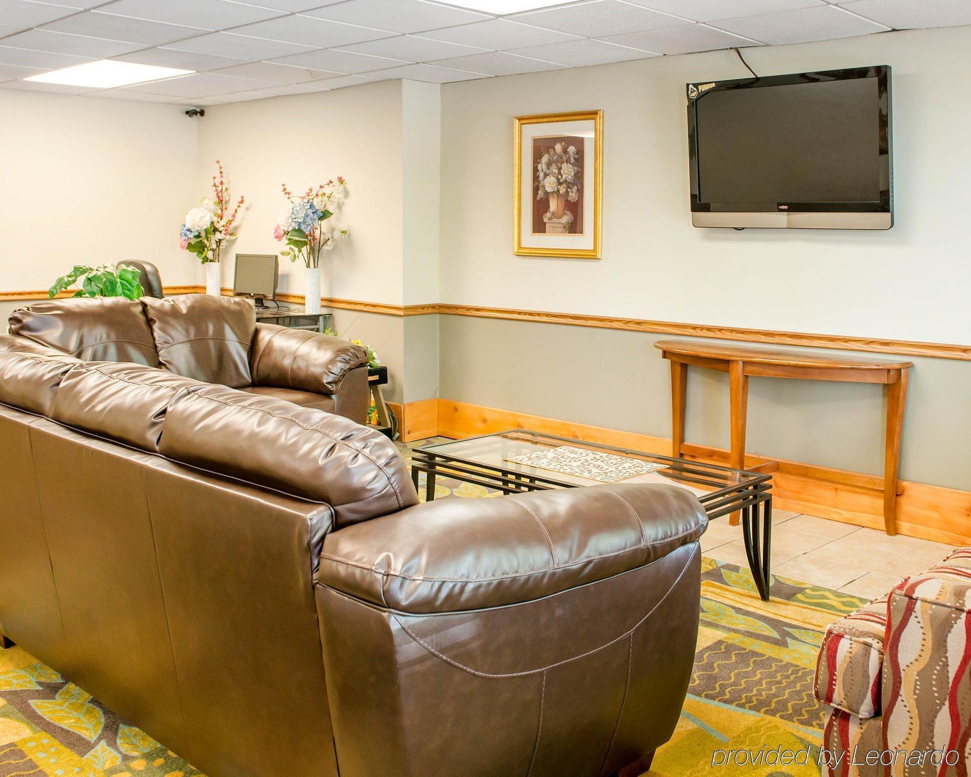 Quality Inn & Suites Lafayette I-65 Exterior photo