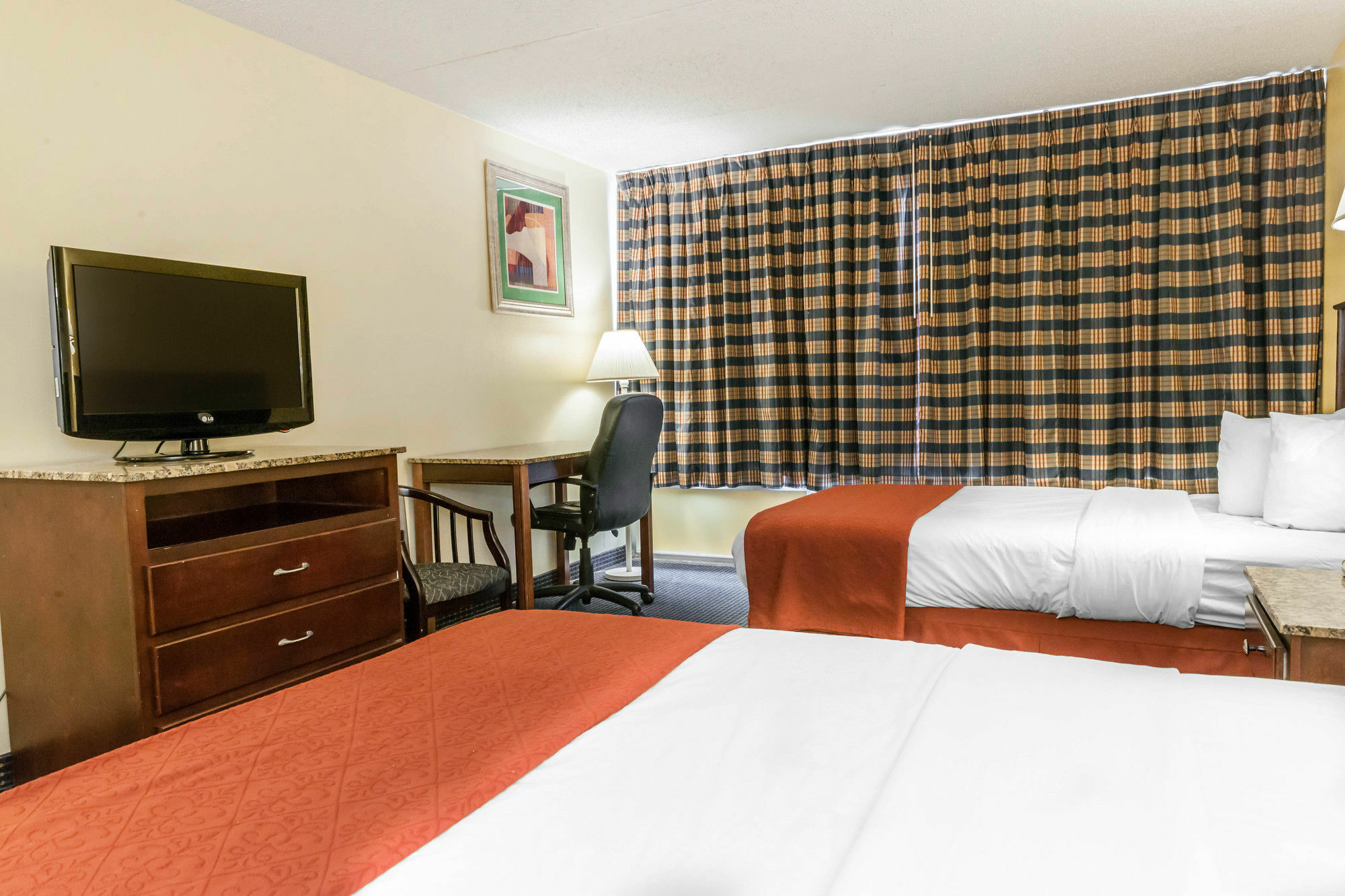 Quality Inn & Suites Lafayette I-65 Exterior photo